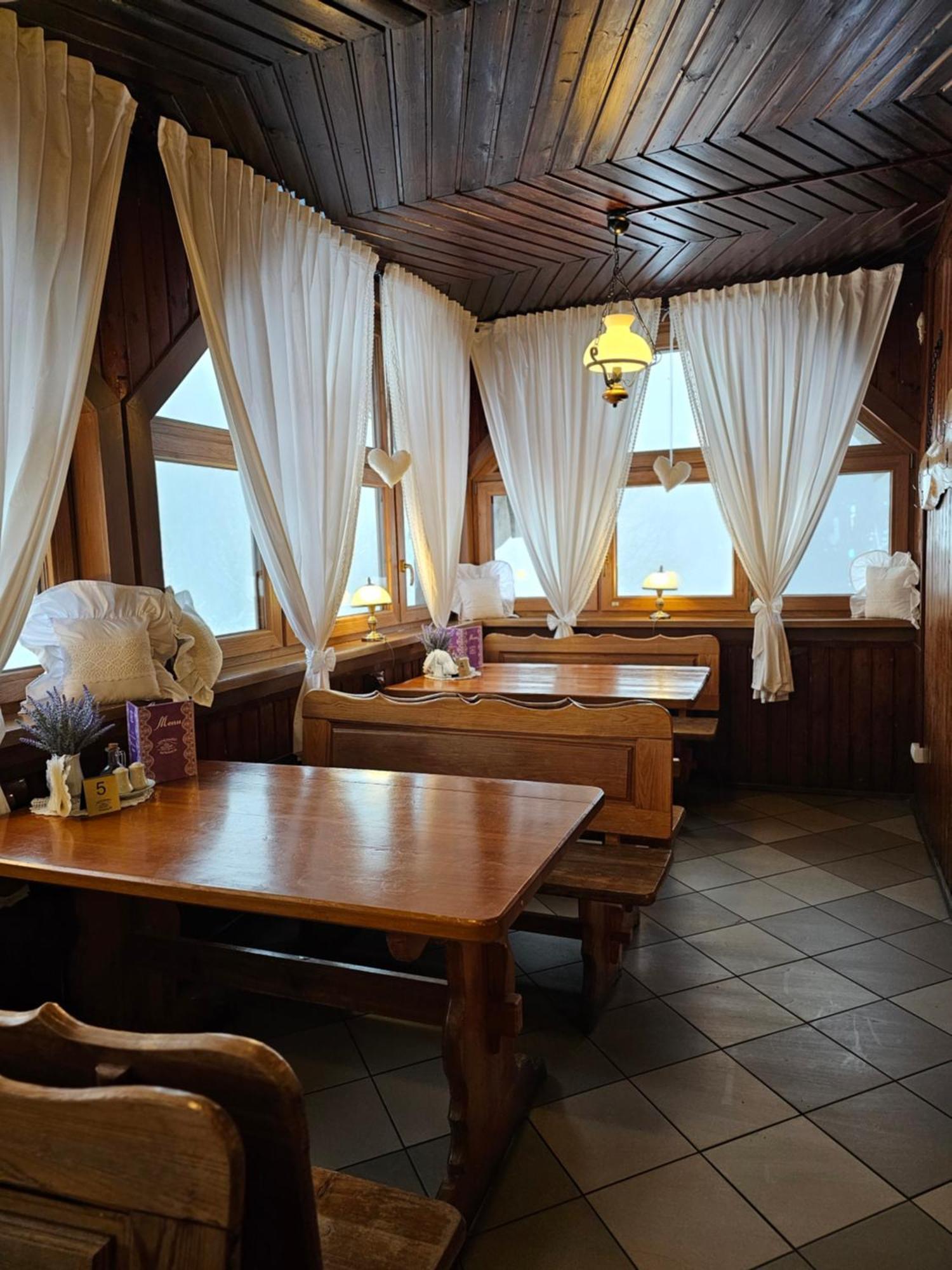 Hotel Schronisko Gosciniec Rownica Ustroň Exteriér fotografie